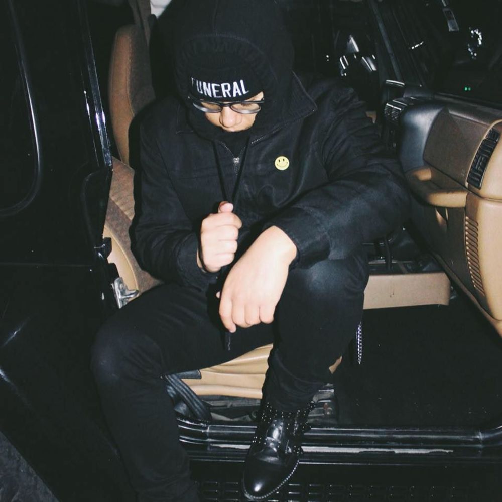 Meet your Posher, Abiu